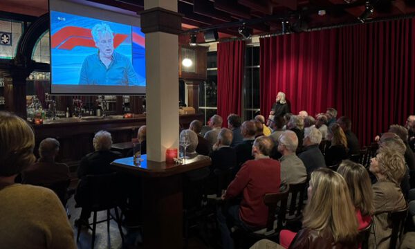 c61ff942-4e68-46de-b2e1-635d0483c38b