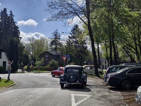 3d16ea99-5124-457f-9cc2-8bd6842e99d3